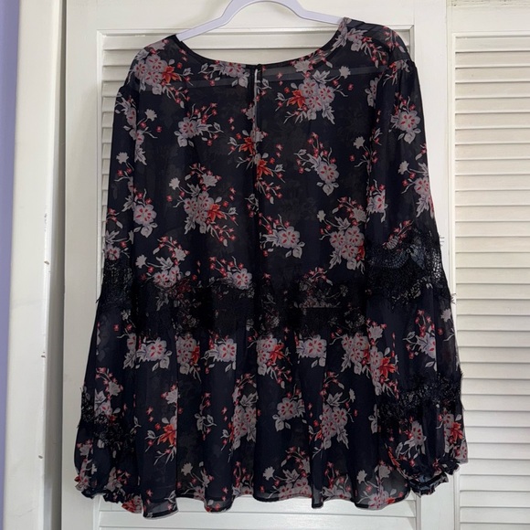 Curations sheer 2X top - Picture 2 of 6